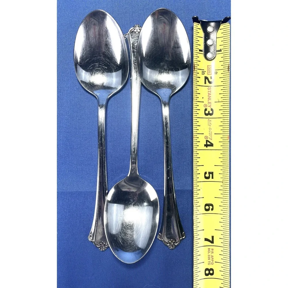 Oneida Deluxe Anticipation Stainless Steel - 3 Oval Soup Spoon Glossy Finish